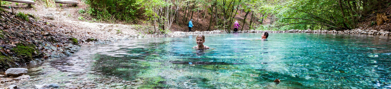 Warmes Wasser im Wald: das „Maibachl“ nahe bei Villach in Kärnten