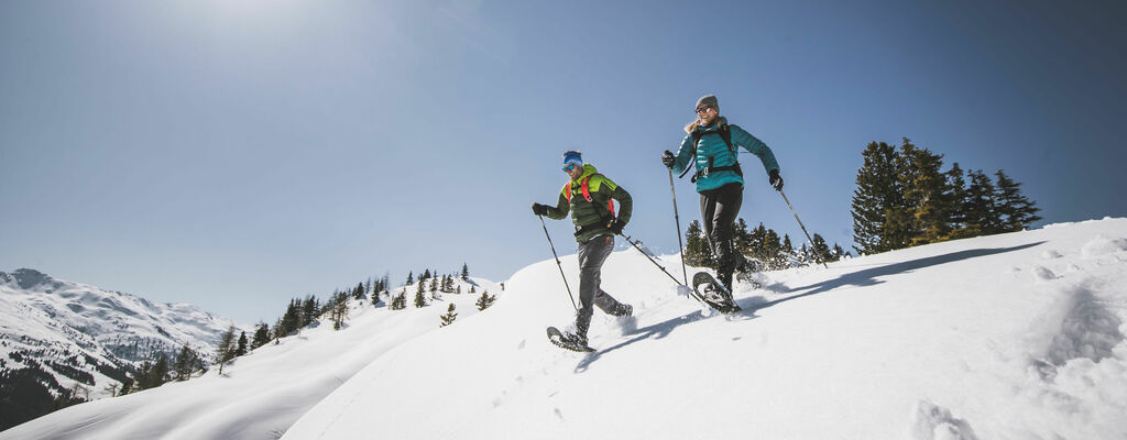 In der Silberregion Karwendel stehen 20 ausgeschilderte Schneeschuhrouten zur Wahl.