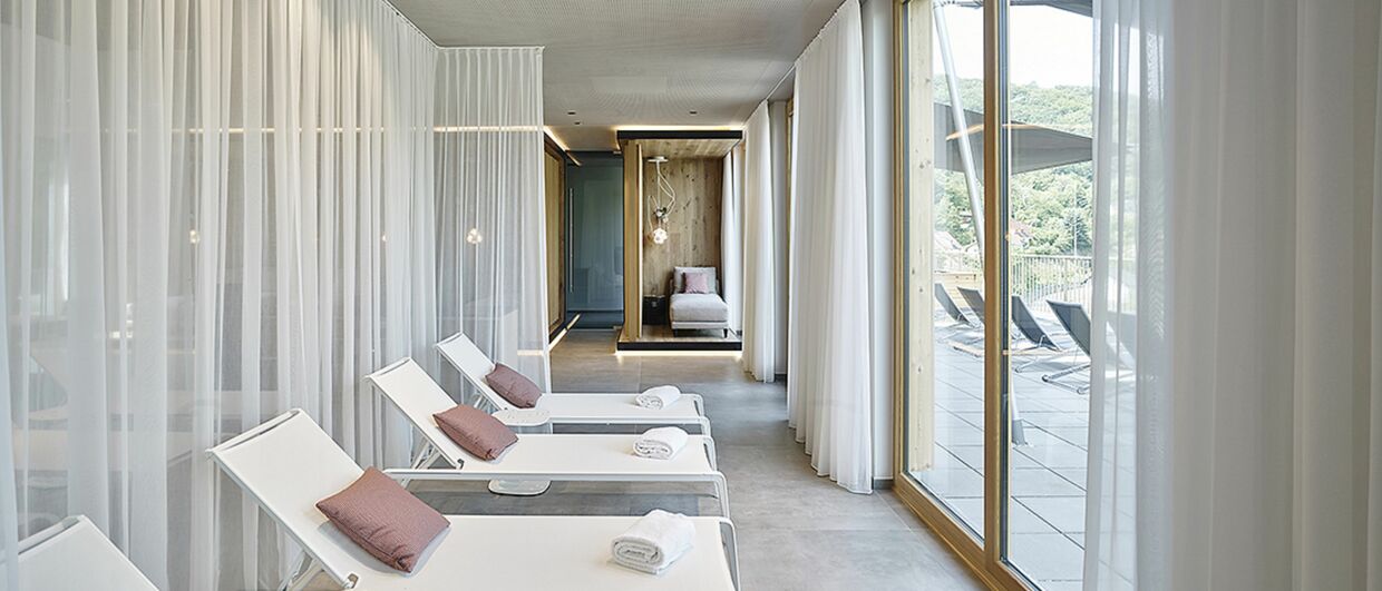 Mit Blick auf die Weinberge: Spa des Steigenberger Hotel & Spa Krems
