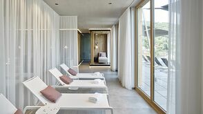 Mit Blick auf die Weinberge: Spa des Steigenberger Hotel & Spa Krems
