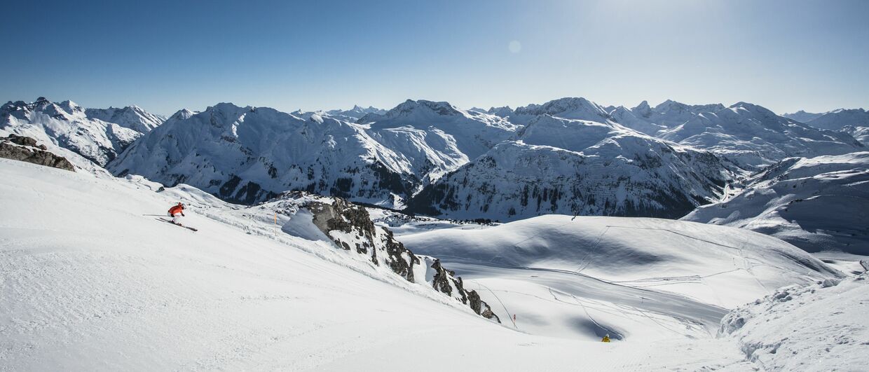 Schneesicherheit und Sonnenstunden: Skifahren in Lech Zürs am Arlberg