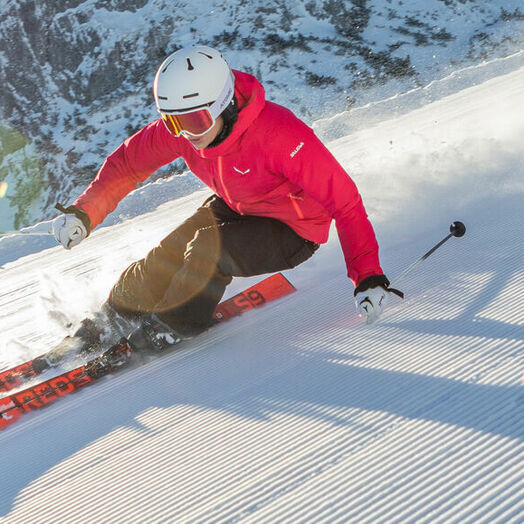 Skispaß auf den Pisten der Steinplatte in Waidring