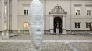 "Awilda" von Jaume Plensa am „Walk of Art“ in Salzburg