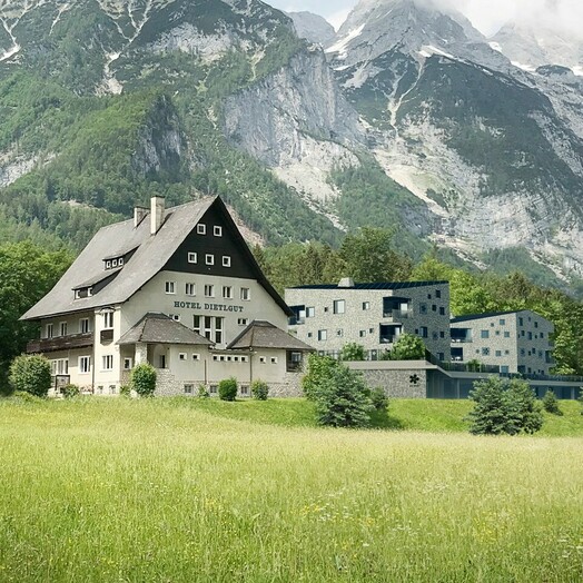 Ganz für sich am Ende des Stodertals liegt das Dietlgut Natur Resort.