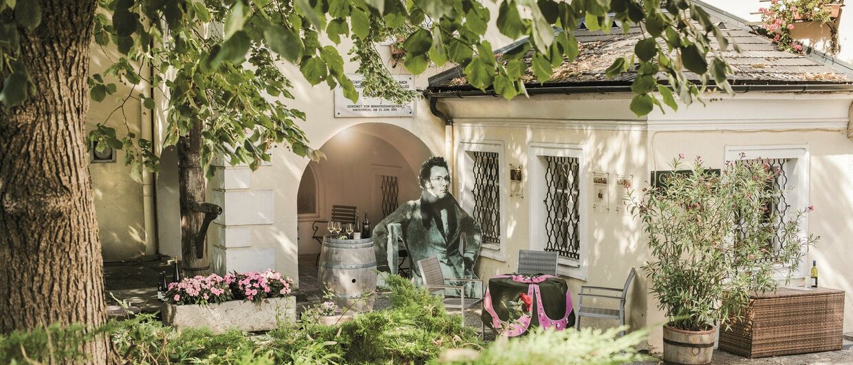 Schubert-Gedenkplatz im Hotel Restaurant Höldrichsmühle