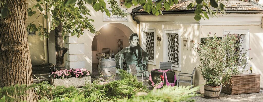 Schubert-Gedenkplatz im Hotel Restaurant Höldrichsmühle