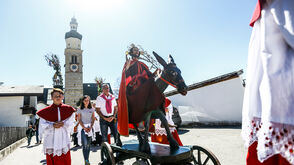 Palmeselprozession in Thaur in Tirol
