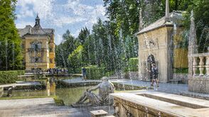 Wasserspiele im Park von Schloss Hellbrunn
