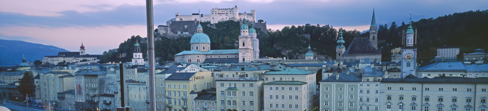 Blick auf Salzburg von der "Steinterrasse"