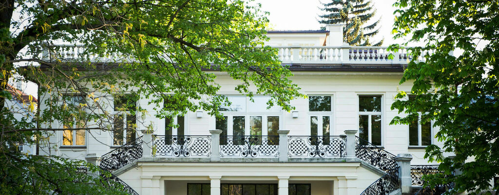 Klimt Villa