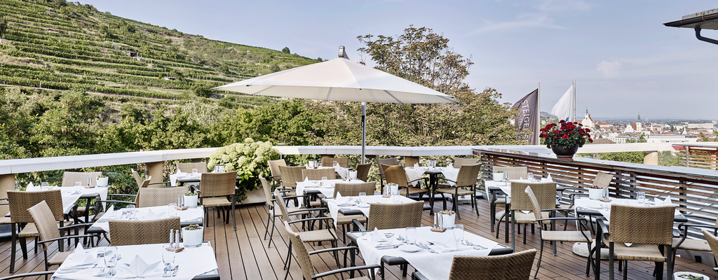 HRewards Steigenberger Krems Restaurant Terrasse(c)Deutsche Hospitality