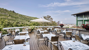 Steigenberger Krems REstaurant Terrace(c) Deutsche Hospitality
