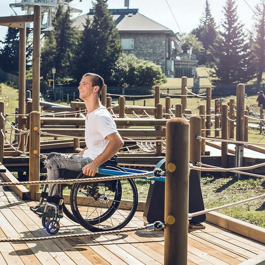 Panoramarundweg am Schöckl mit barrierefreien Spielelementen