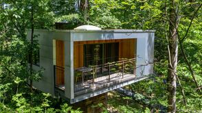 Zimmer mit Aussicht: Baumhaus Lodge Schrems