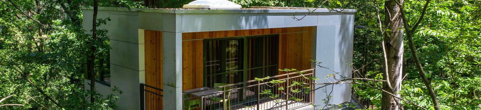 Zimmer mit Aussicht: Baumhaus Lodge Schrems