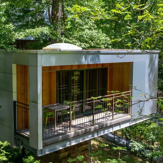 Zimmer mit Aussicht: Baumhaus Lodge Schrems