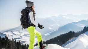 Schneeschuhwander*innen im Kaiserwinkl in Tirol 