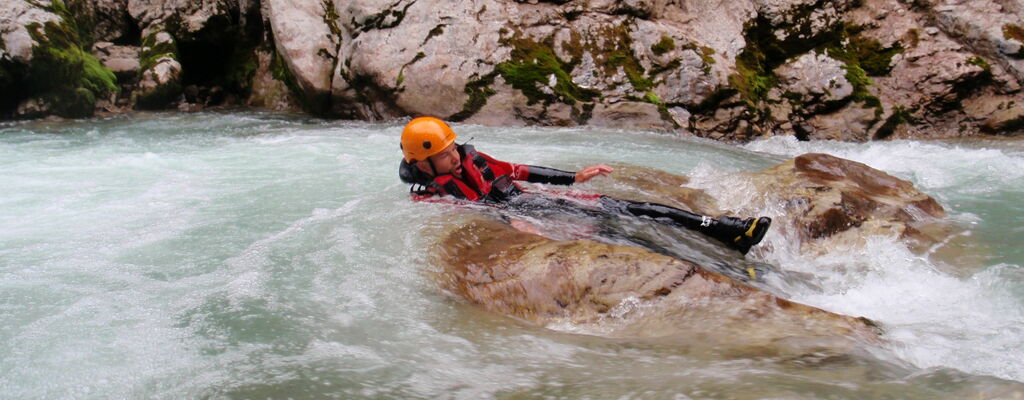 Wildwasserschwimmen zwischen Lech und Warth