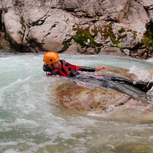 Wildwasserschwimmen zwischen Lech und Warth