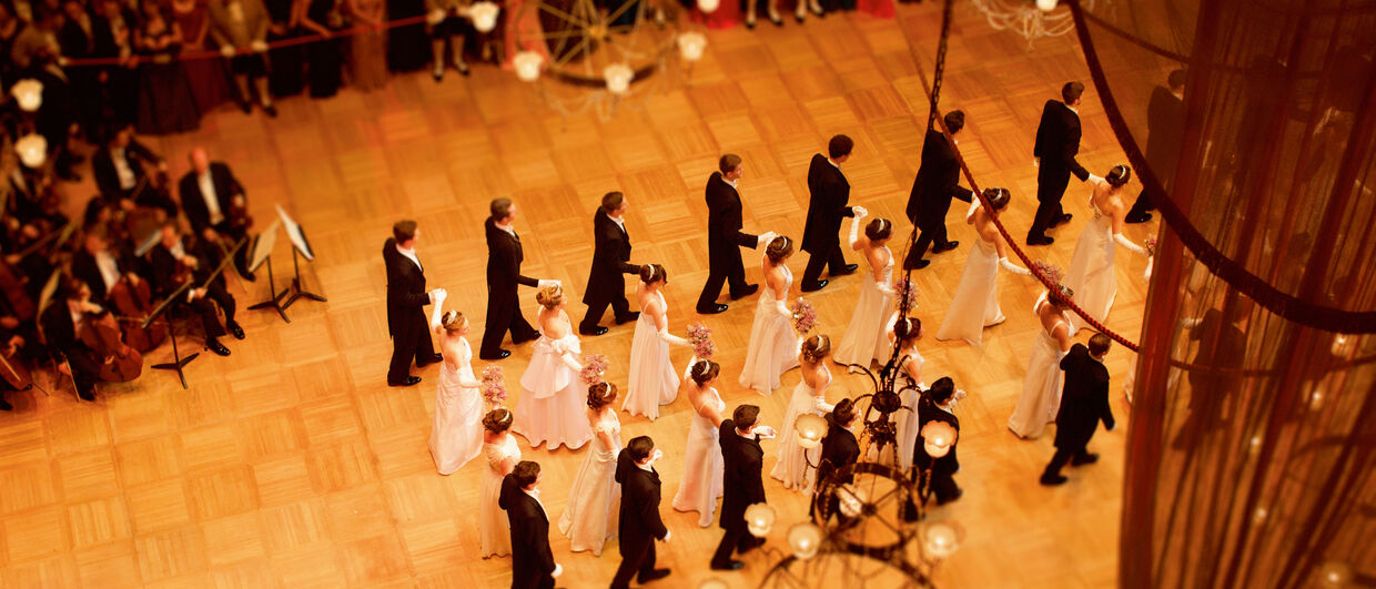  Glamourös: der Wiener Opernball in der Staatsoper