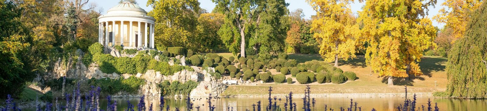 Leopoldinentempel im Schlosspark Schloss Esterházy