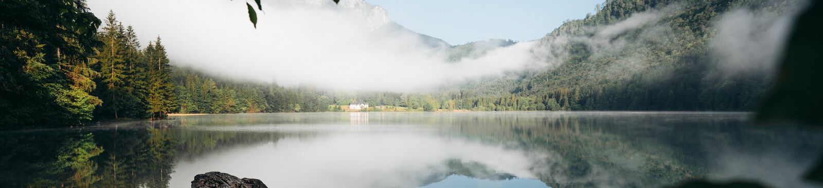Bergseenduo in der Abgeschiedenheit: der Vordere und der Hintere Langbathsee